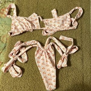 Frankie’s Bikini NWOT